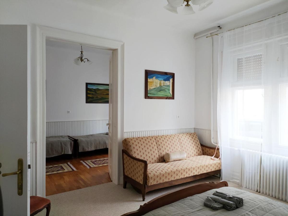 Atelier Keszthely Villa Ruang foto